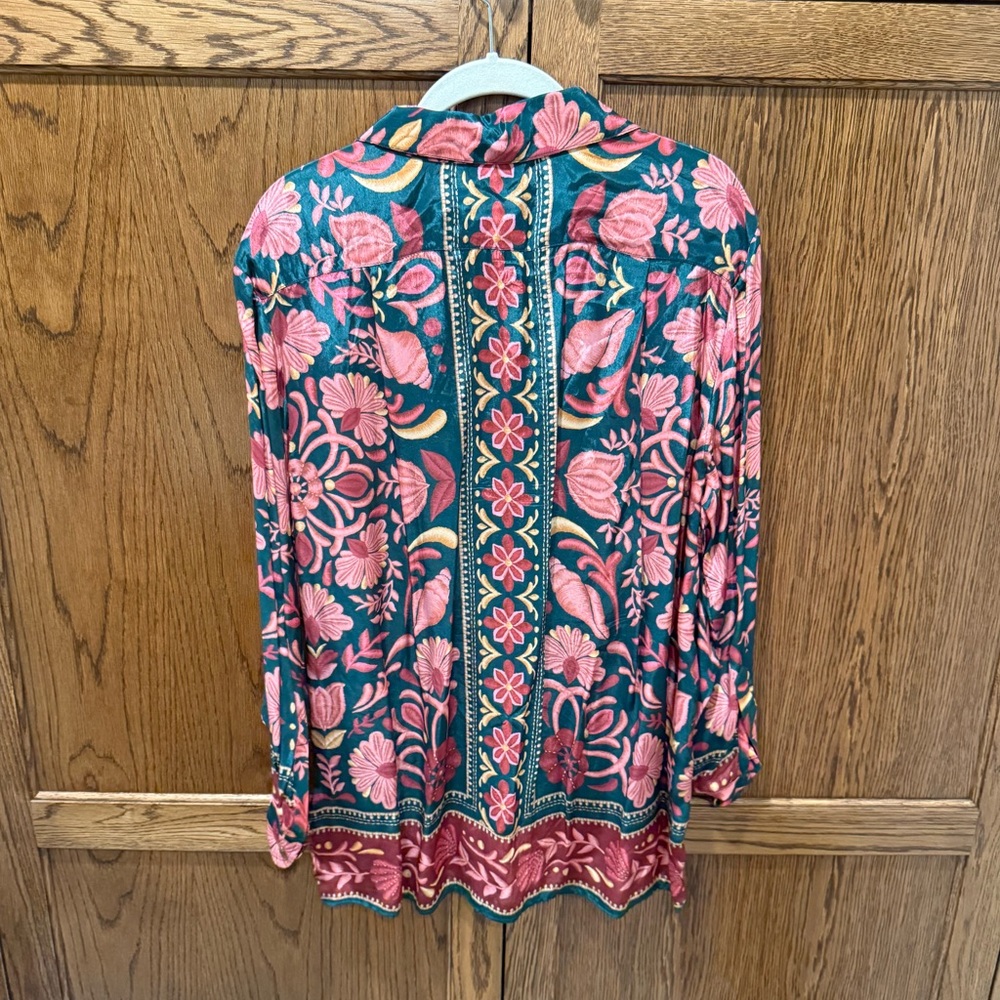 Farm Rio Patterned Blouse - Picture 3 of 8